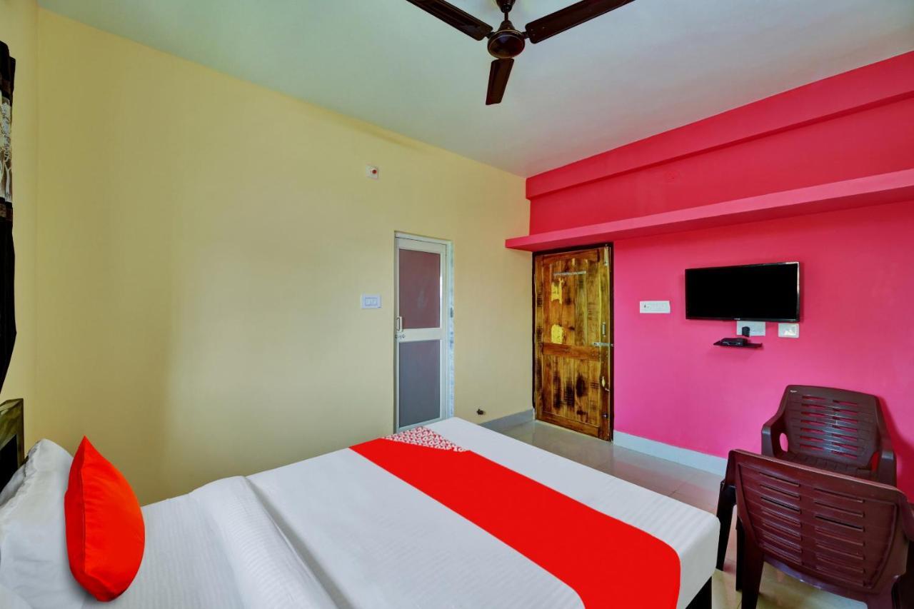 Hotel Oyo Flagship 81058 Royal Regalia à Bhubaneswar Extérieur photo