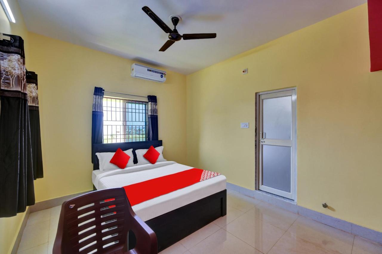 Hotel Oyo Flagship 81058 Royal Regalia à Bhubaneswar Extérieur photo