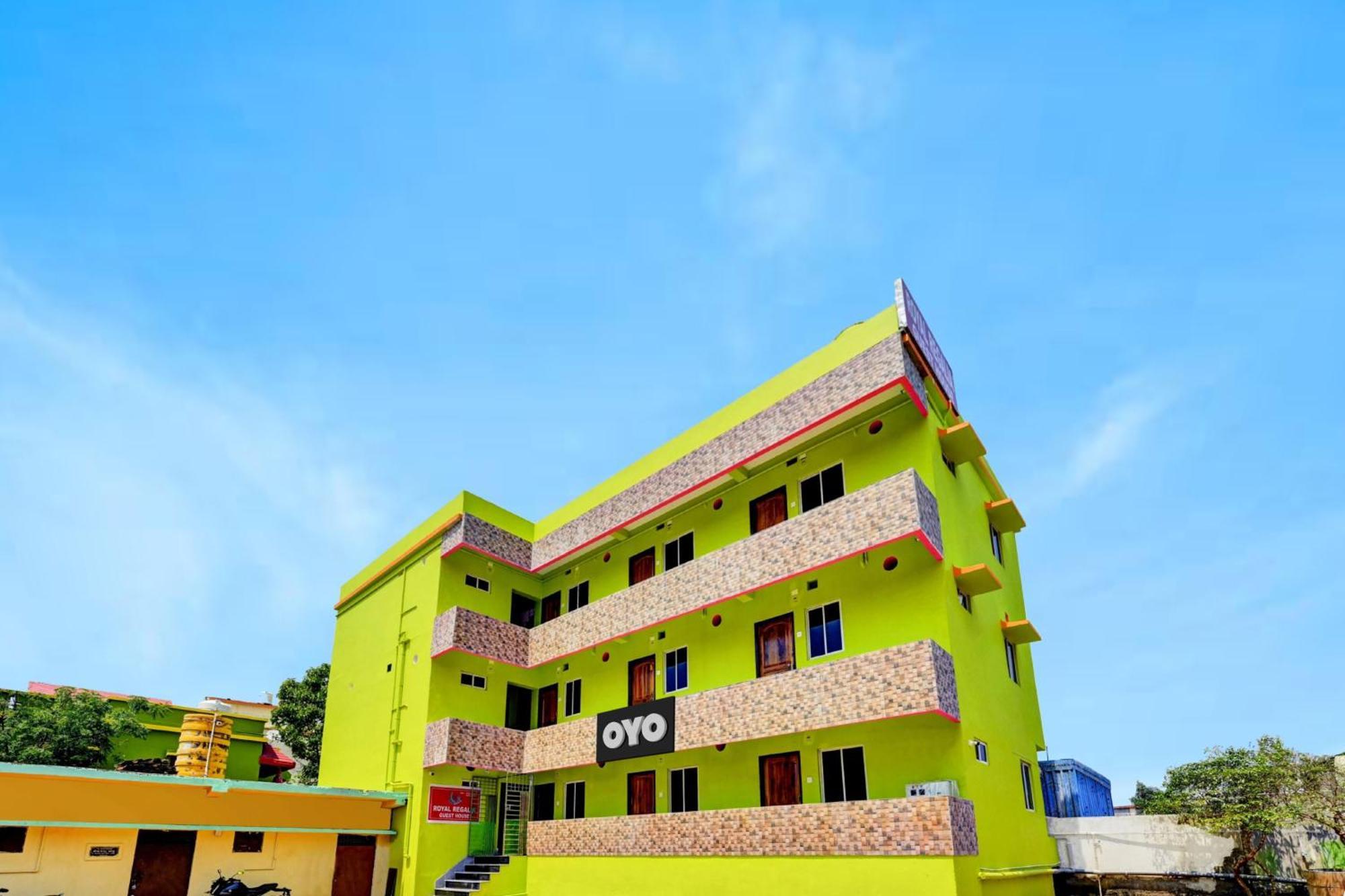 Hotel Oyo Flagship 81058 Royal Regalia à Bhubaneswar Extérieur photo