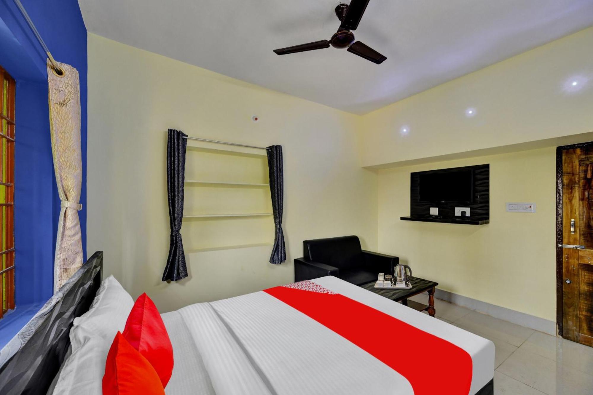 Hotel Oyo Flagship 81058 Royal Regalia à Bhubaneswar Extérieur photo