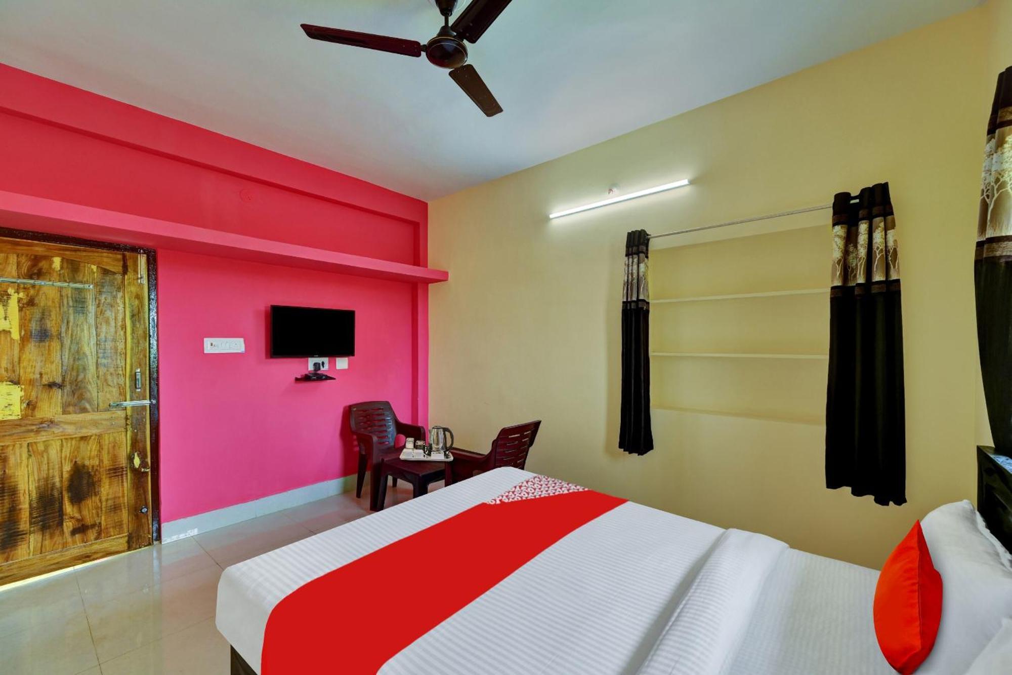 Hotel Oyo Flagship 81058 Royal Regalia à Bhubaneswar Extérieur photo