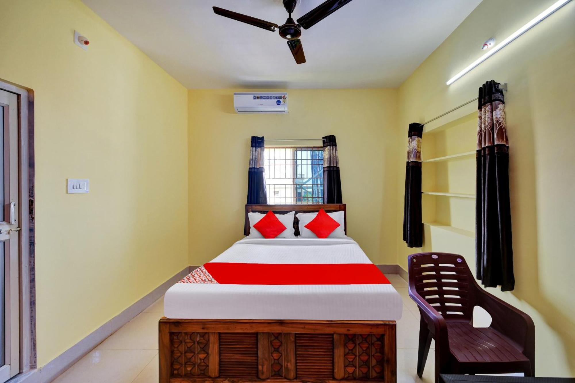 Hotel Oyo Flagship 81058 Royal Regalia à Bhubaneswar Extérieur photo